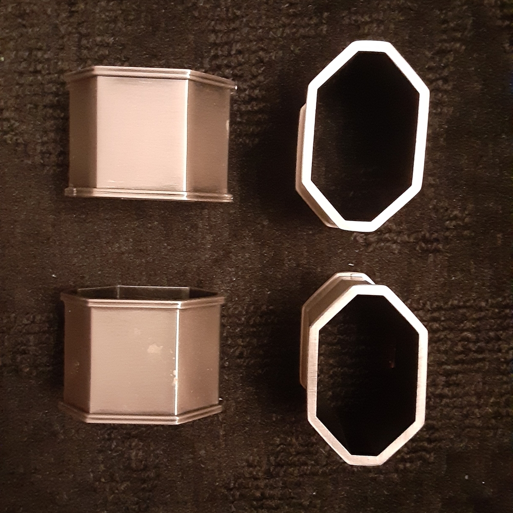 Elegant Silver Napkin Rings - Picture 4 of 4